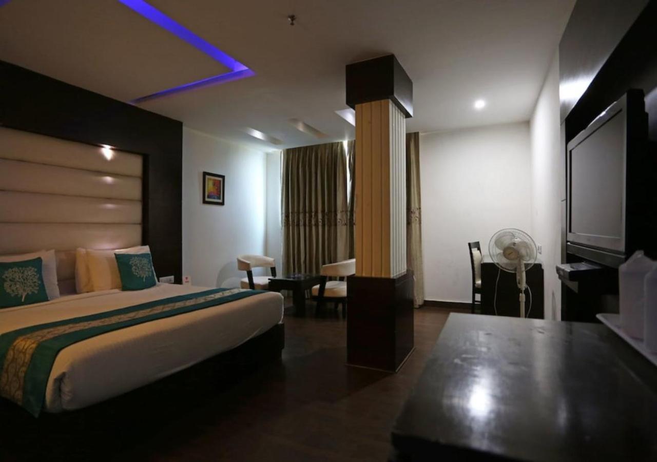 Hotel Galaxy Inn Near Delhi International Airport Yeni Delhi Dış mekan fotoğraf